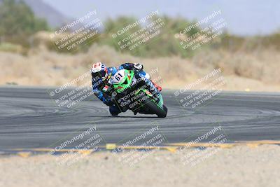media/Oct-19-2024-CVMA (Sat) [[7df39c5a0d]]/Race 4-Formula Middleweight/